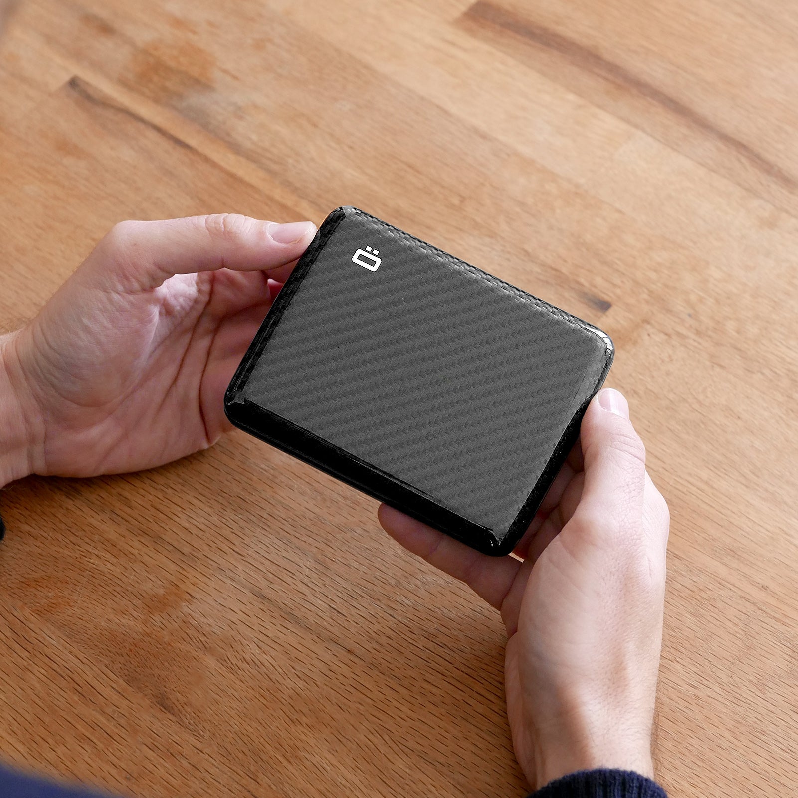 SMART CASE V2 LARGE | Véritable Fibre de Carbone